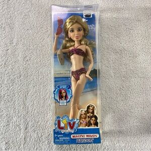 Spin Master Ltd. 2010 Liv Making Waves Hayden Doll with Swimsuit & Accessories